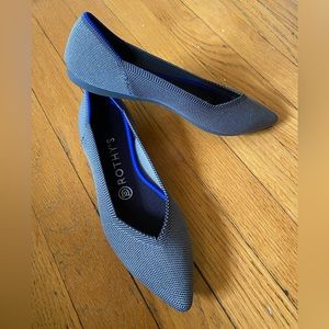 Rothy’s The Point Pebble Grey Size 7